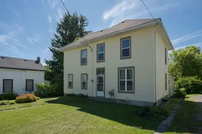 225 St Lawrence Street W, Centre Hastings, On K0k 2k0