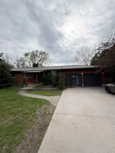1423 Webster Street, London East, On N5v 3r1