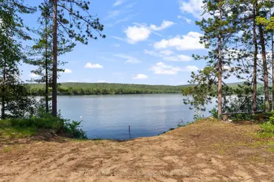 290 Hennessy Trail, Whitewater Region, On K0j 2l0