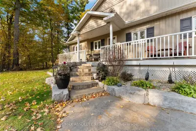 1096 Snye Road, Lanark Highlands, On K0a 3l0