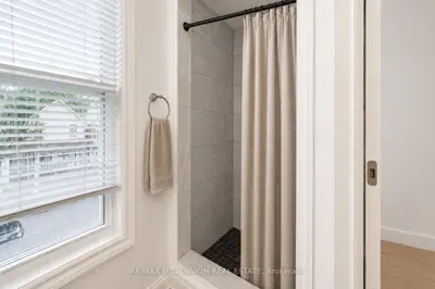 22 Francis Street, Hamilton, On L8l 3v1