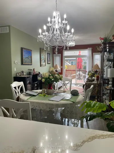 33 Farmington Crescent N, Belleville, On K8n 0j9