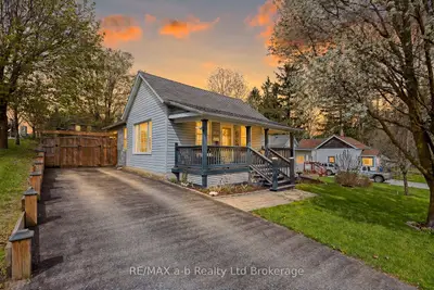 210 Russell Street, Woodstock, On N4s 2z2