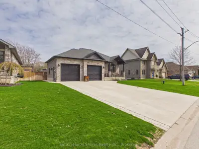 345 Ray Street, Saugeen Shores, On N0h 2c1