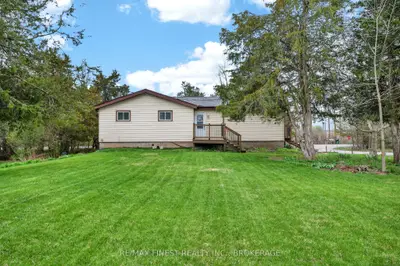 8 Sunrise Court, Prince Edward County, On K8n 4z7