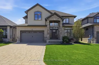 38 Veale Crescent, Strathroy-caradoc, On N7g 0c9