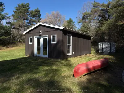 210 C Storms Road, Prince Edward County, On K0k 2p0