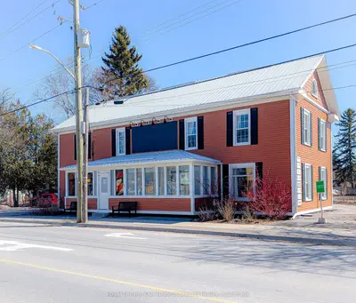1 Lake Street A+b+e, Prince Edward County, On K0k 2t0