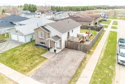 416 Sweezey Court, Pembroke, On K8a 8s3