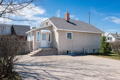 1093 Regina Street, North Bay, On P1b 2k8