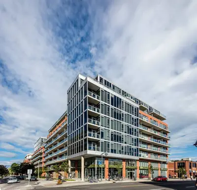 360 Mcleod Street 409, Ottawa Centre, On K2p 1a9