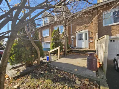 14 Erie Street, Port Colborne, On L3k 4l7
