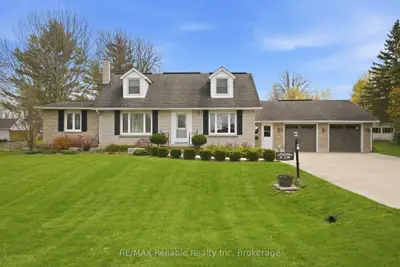 63 Water Street, Huron East, On N0k 1w0