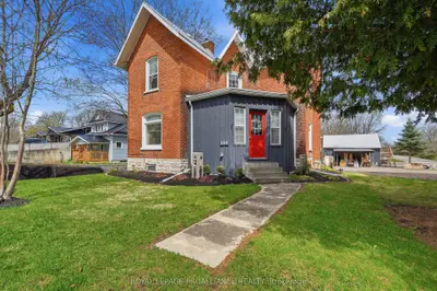 154 St Lawrence Street W, Madoc, On K0k 2k0