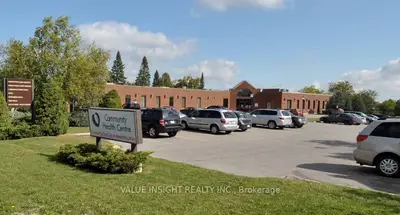 108 Angelina Street S Unit 2, Kawartha Lakes, On K9v 3l5