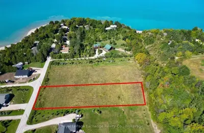 23 South Street, Ashfield-colborne-wawanosh, On N7a 3x9