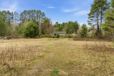 127 Lloyd Street, Addington Highlands, On K0h 2g0