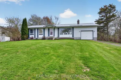 29 Hillcrest Street, Frontenac Islands, On K0h 2y0
