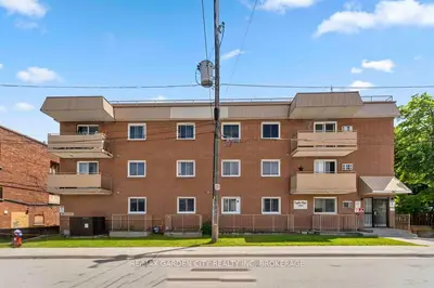 4692 Crysler Avenue 202, Niagara Falls, On L2e 3v8