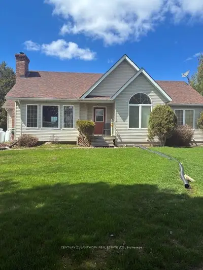 51 B Jericho Road, Prince Edward County, On K0k 1w0