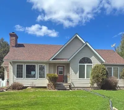 51 B Jericho Road, Prince Edward County, On K0k 1w0