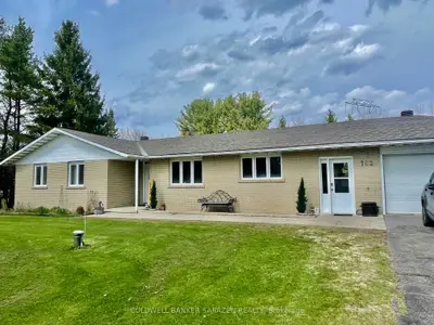 162 Jack Lougheed Way, Carp - Dunrobin - Huntley - Fitzroy And Area, On K0a 1x0