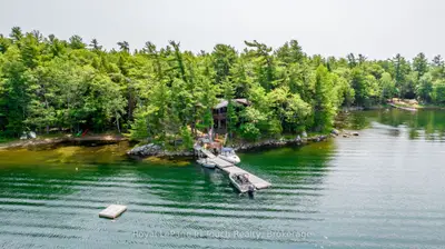 B207-7 Wahsoune Island, The Archipelago, On, P2a 1t4