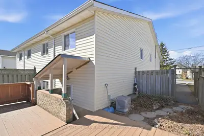 113 Commercial Street Lower, Welland, On L3b 5z1