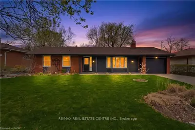 147 Churchill Drive, Cambridge, On N1s 1s3