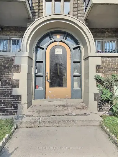 8 Tisdale Street S 7, Hamilton, On L8n 2v9