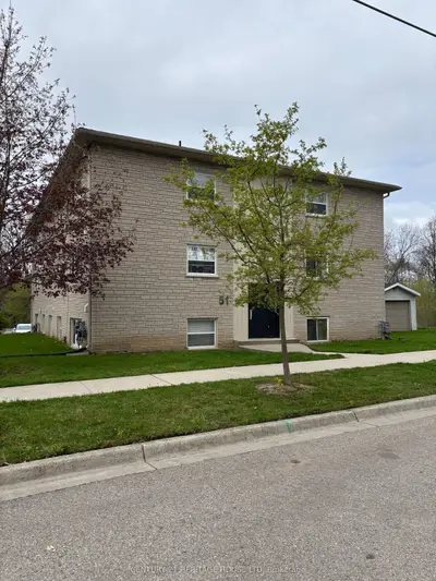 51 Chesterfield Avenue 10, London South, On N5z 3m9