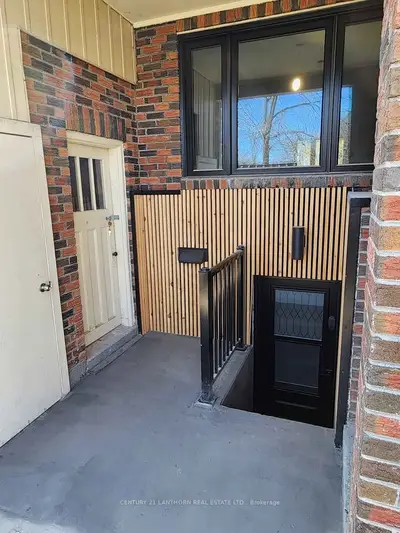 115 Henry Street Unit B, Quinte West, On K8v 3t8