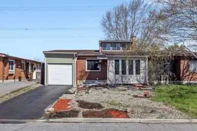 35 Benlea Drive, Tanglewood - Grenfell Glen - Pineglen, On K2g 4a3