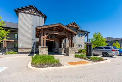 10 Beckwith Lane 106, Blue Mountains, On L9y 0a4