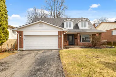 27 Foxcroft Crescent, London South, On N6k 3a3