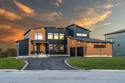 101 Sladden Court, Blue Mountains, On N0h 2p0