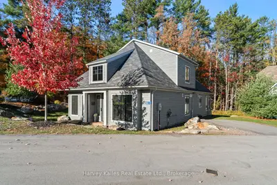 2054 Peninsula Road 15, Muskoka Lakes, On P0b 1g0