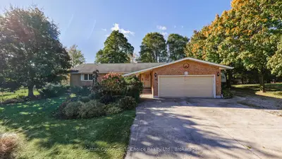 10 Bayfield Street E, Huron East, On N0k 1g0