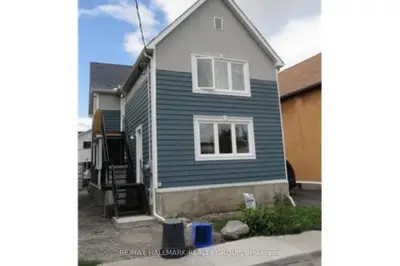 230 Durocher Street, Vanier And Kingsview Park, On K1l 7s4