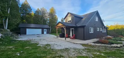 597 Stokes Bay Road, Northern Bruce Peninsula, On N0h 1w0
