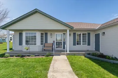 17 Greenfield Place, Wilmot, On N3a 2g6