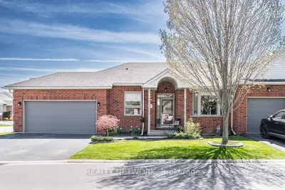 59 Northern Breeze Street 13, Hamilton, On L0r 1w0