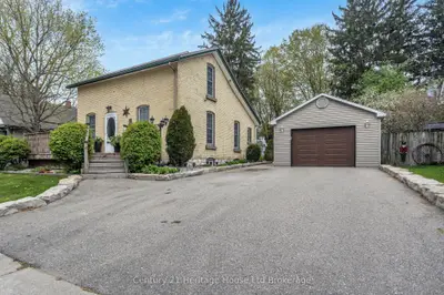 165 Canterbury Street, Ingersoll, On N5c 1e2