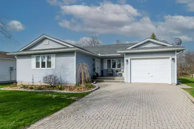 73 Sand Banks Court, Prince Edward County, On K0k 3l0