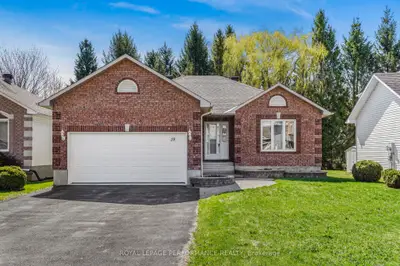 28 Campbell Court, Russell, On K4r 1g7