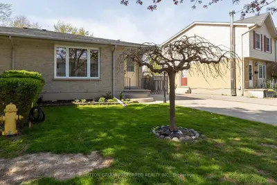 95 Scotchmere Crescent, London South, On N6e 1z9