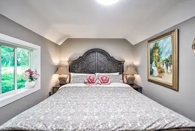 785 Muskoka Road 169, Gravenhurst, On P1p 0g1