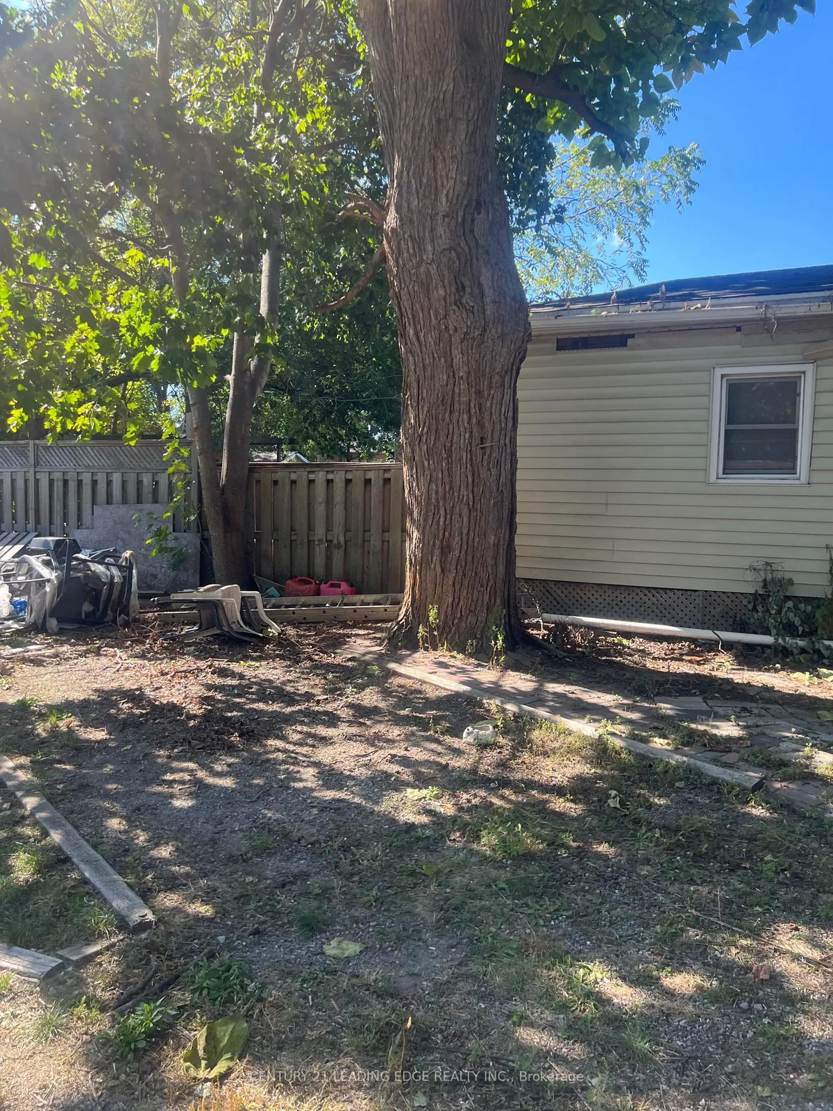10 Lailey Street, St. Catharines, On L2m 5g8