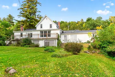 1 Pond Street, Westport, On K0g 1x0