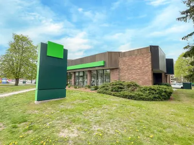 215 Oxford Street W, London North, On N6h 1s5